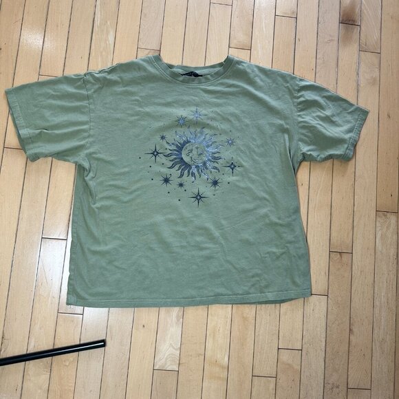 SHEIN Moon Sun Stars Themed Boxy T Shirt One Size - Picture 2 of 8